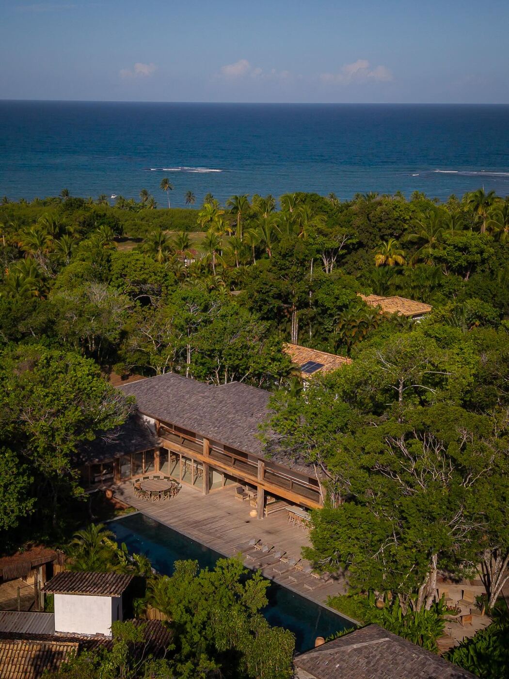 Vista aérea da Vila Magivi em Trancoso
